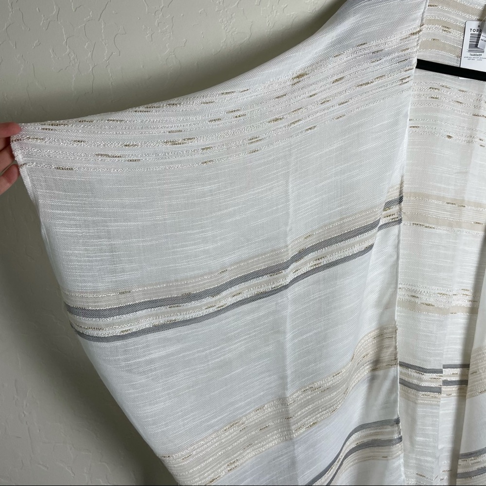 Torrid Ivory Metallic Neutral Stripe Ruana NWT - Picture 5 of 10
